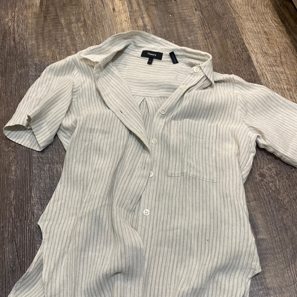 Theory button down short sleeve shirt